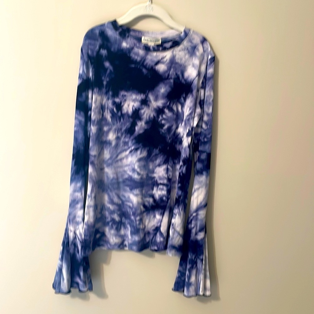 Earthbound Trading Co tie dye long sleeve shirt with bell sleeves, size S, blue